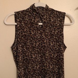 Floral Sleeveless Fitted Turtleneck